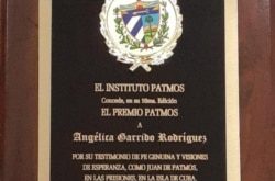 Placa de premiación de Patmos (Facebook)