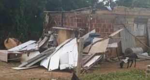 Tornado destruye varias casas en Playa Baracoa