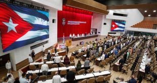 Emigrados cubanos exploran en La Habana "posibilidades de inversión" en conferencia con tinte "patriótico"