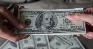 ¿A cuánto cotizan el dólar oficial y el blue este domingo 5 de noviembre?