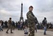 El pirmer ministro, Manuel Valls, ha anunciado el incremento del número de patrullas militares desplegadas dentro del plan antiterrorista 'Vigipirate'.