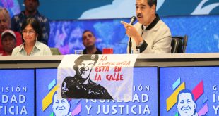 Víctimas de represión y persecución insisten en que Maduro sea investigado en Argentina