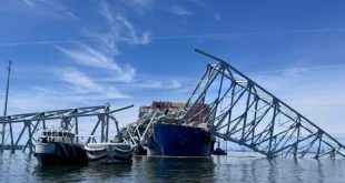 Abren canal alternativo para puerto de Baltimore tras derrumbe de puente