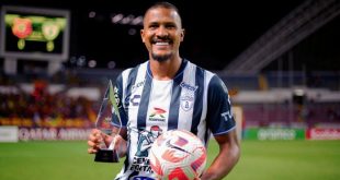 El venezolano Salomón Rondón es líder goleador del fútbol mexicano