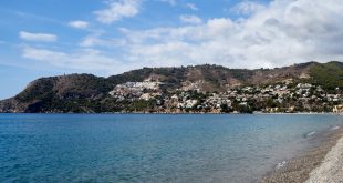 Playa de La Herradura en Almuñécar.