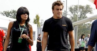 El piloto español de Fórmula 1 Fernando Alonso y Raquel del Rosario.