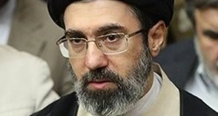 El hijo de Alí Khamenei gana poder en las sombras tras la muerte repentina de Ebrahim Raisi, posible sucesor de su padre