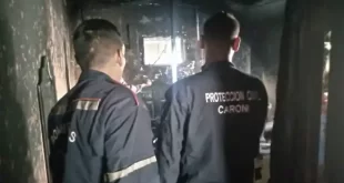 Hombre prende fuego a su vivienda con sus hijos dentro en San Félix tras disputa con su pareja