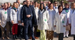 Cuba envía otros 70 médicos a Calabria, Italia