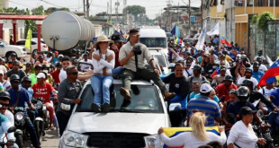 María Corina llegó a Delta Amacuro y fue recibida por una caravana de motorizados