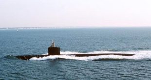 Submarino nuclear de EEUU en base naval de Guantánamo mientras uno ruso entra a La Habana