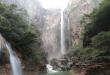 Turista reveló que la cascada más alta de China en realidad está alimentada con agua que sale de unas tuberías