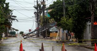 Beryl se dirige a Texas tras impactar México, dejando daños materiales