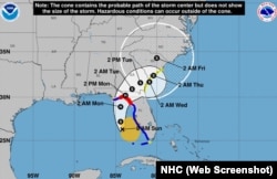 Pronóstico de la trayectoria de Debby, actualizado este domingo 4 de agosto, a las 8:00 AM. (Captura de pantalla/NHC)