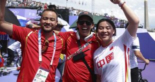 Daniel Dhers guía al equipo chino a la victoria en BMX Freestyle en París 2024 con un toque venezolano