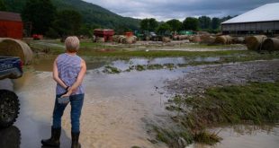 Debby se aleja de EEUU, pero sigue el riesgo de desbordamiento de los ríos