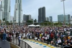 Miles de exiliados venezolanos en Miami respaldan la victoria de la oposición