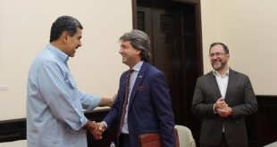 Maduro entrega a jefe de la ONU en Venezuela pruebas sobre una «conspiración» desde «Washington contra Caracas»