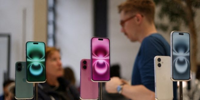 Apple incluye por primera vez inteligencia artificial en su actualización para iPhone 16