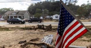 Autoridades de EEUU combaten una tormenta de teorías conspirativas sobre el huracán Helene