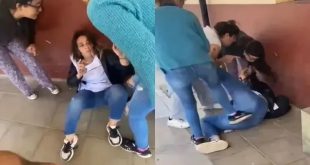 Madres propinaron brutal golpiza a maestra por presunto maltrato a estudiantes (VIDEO)