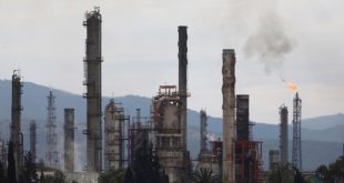 México envía petróleo; restablecen paso por vía terrestre hacia Imías