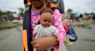 Migrantes menores venezolanos enfrentan acoso en las aulas