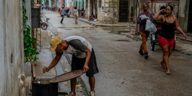 Suspenden las clases y otras actividades en Cuba por huracán y crisis energética