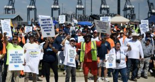 Trabajadores portuarios de EEUU ponen fin a la huelga tras lograr acuerdo de principio