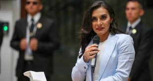 El Gobierno de Ecuador suspendió a la vicepresidenta Verónica Abad por 150 días por “abandono injustificado” de sus funciones