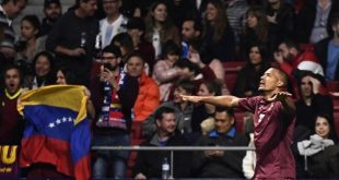 El caluroso recibimiento que le dieron los venezolanos en Chile a la Vinotinto (Video)