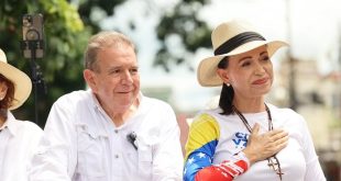 María Corina Machado a Mike Waltz: Esperamos trabajar juntos para lograr una rápida transición