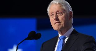 Bill Clinton sale del hospital tras ser tratado por gripe