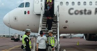 Detienen a hombre que intentó desviar un vuelo de México a EE.UU. y revelan los presuntos motivos de su peligrosa maniobra