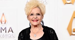 La pionera del rock Brenda Lee brilla en un nuevo documental. 'Solo quería cantar'...