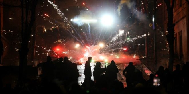 Millones de colombianos celebraron la Navidad, no obstante, aumentó la cifra de personas lesionadas con pirotecnia.