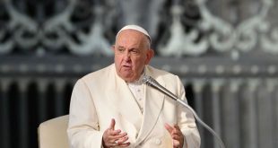 Papa Francisco: «La comunidad internacional no puede renunciar a su deber de buscar la paz»