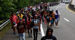 Se forma en México una nueva caravana de migrantes que intenta llegar hasta Estados Unidos