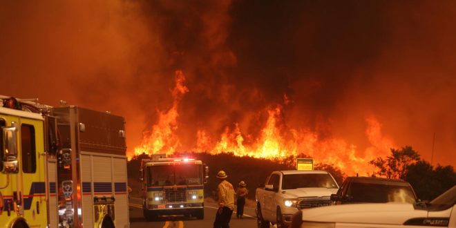 Aumentan los desaparecidos tras los devastadores incendios en Los Ángeles