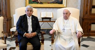 El papa Francisco recibió en El Vaticano a los jefes de Estado de Panamá y Haití