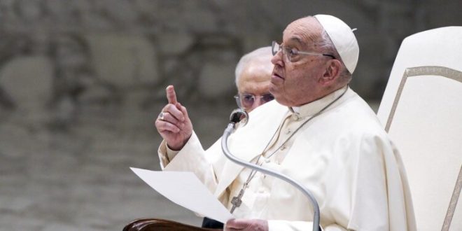 Papa Francisco pide esperanza para la Tierra «tan abusada y herida» en primera audiencia jubilar