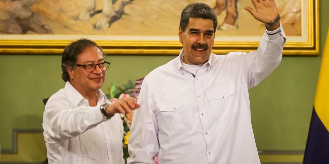 Petro conversó con Maduro para abordar violencia en el Catatumbo y acordaron a reunión de ministros de Defensa de ambos países