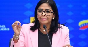 Delcy Rodríguez described as "an harmful and inexplicable decision" revocation of oil licenses to Venezuela