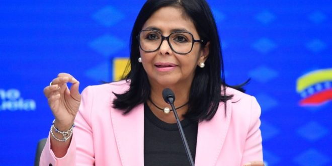 Delcy Rodríguez described as "an harmful and inexplicable decision" revocation of oil licenses to Venezuela