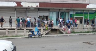 No ATMs, nor Elderly Electricity in Cuba face long lines to collect insufficient pensions