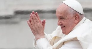 Pope Francis "slept well" at night and keep resting