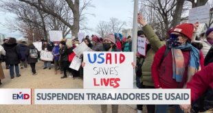 Trabajadores de USAID protestan contra la decisión de suspenderlos