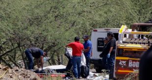 Accidente de autobús deja al menos 11 muertos y 12 heridos en el sur de México