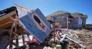 Fuertes tormentas que azotan EEUU provocan nevadas y amenazan con generar más tornados