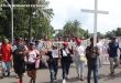 Migrantes marchan por las calles de Tapachula, México